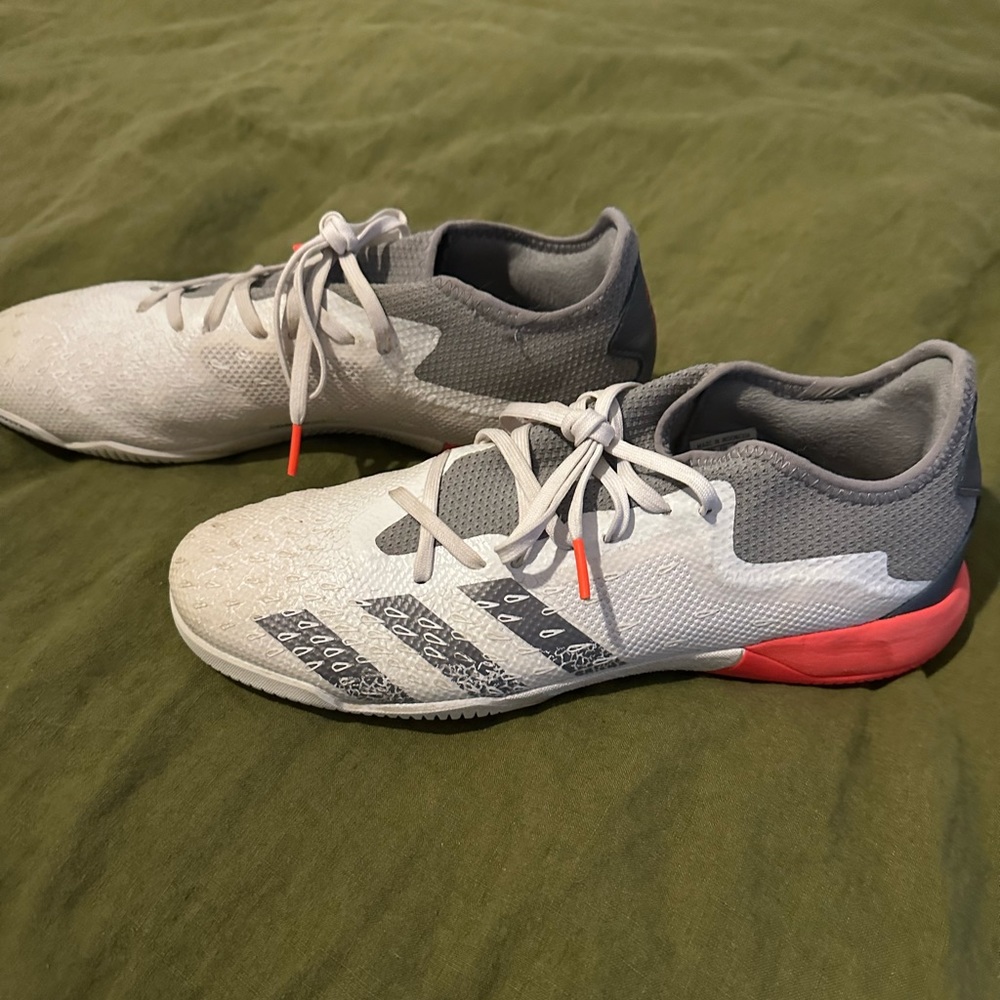 Men’s Indoor Soccer Shoes
